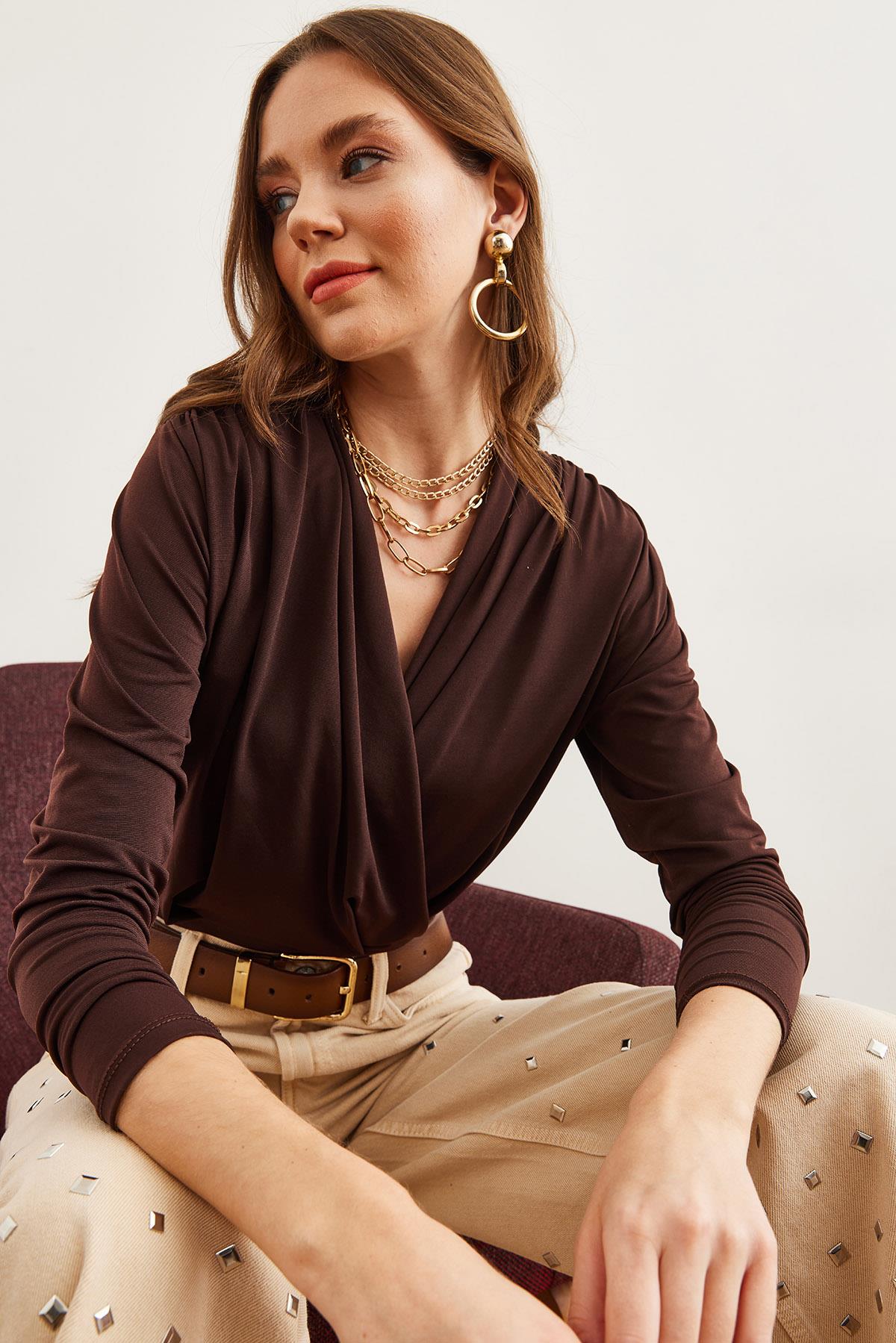 Kruvaze Omuz Drape Detaylı Altı Çıtçıtlı Bodysuit Acı Kahve