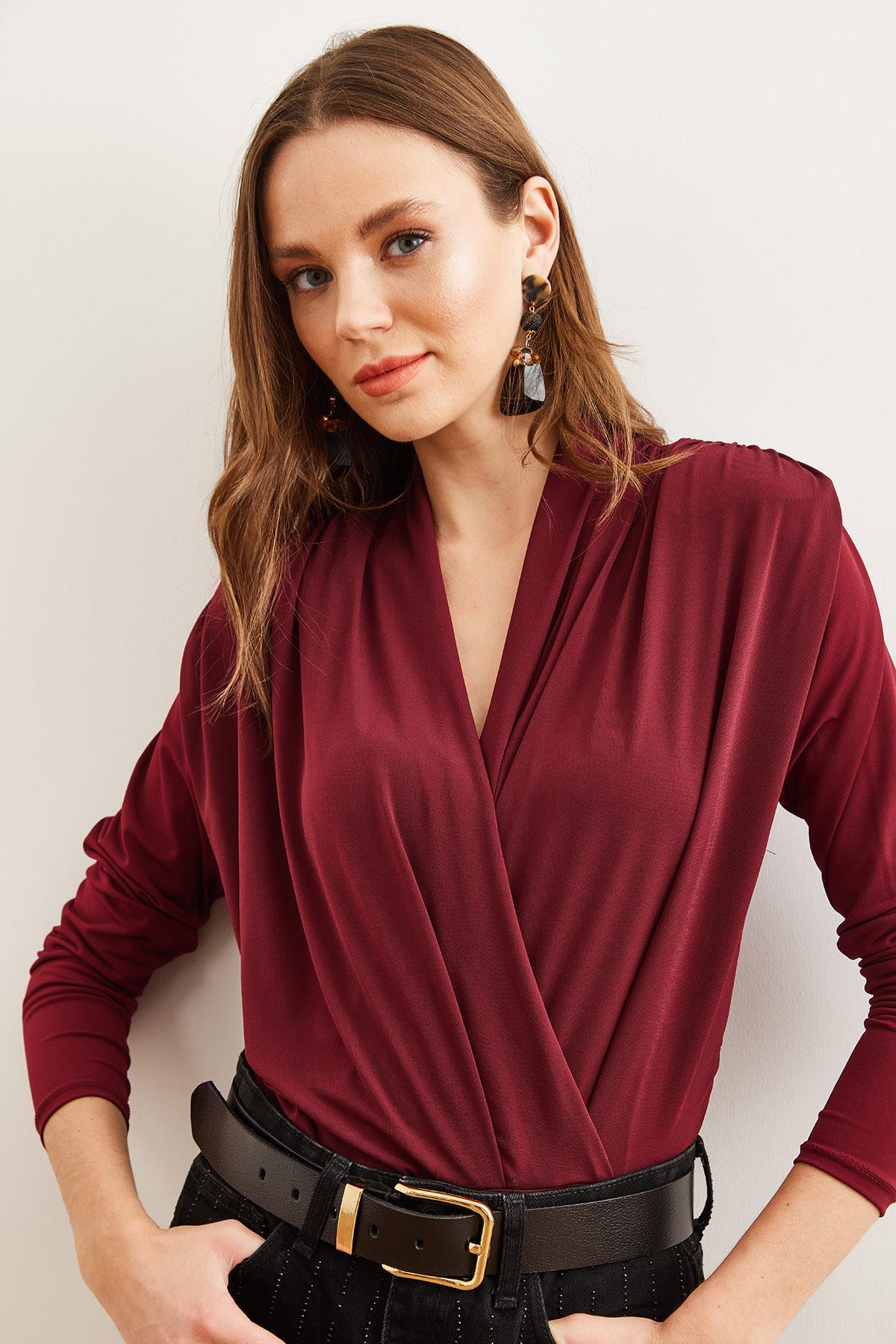Kruvaze Omuz Drape Detaylı Altı Çıtçıtlı Bodysuit Bordo