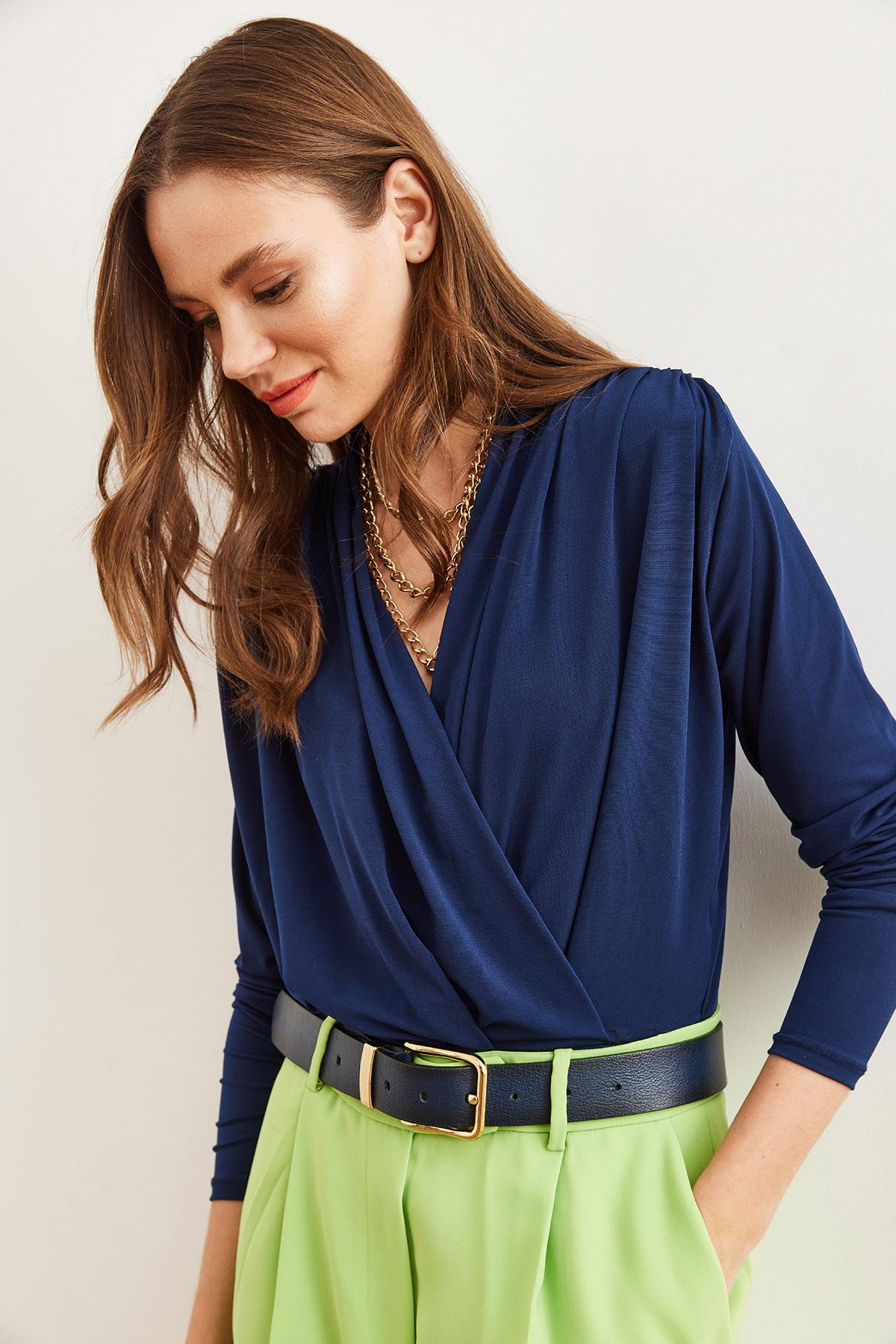 Kruvaze Omuz Drape Detaylı Altı Çıtçıtlı Bodysuit Lacivert