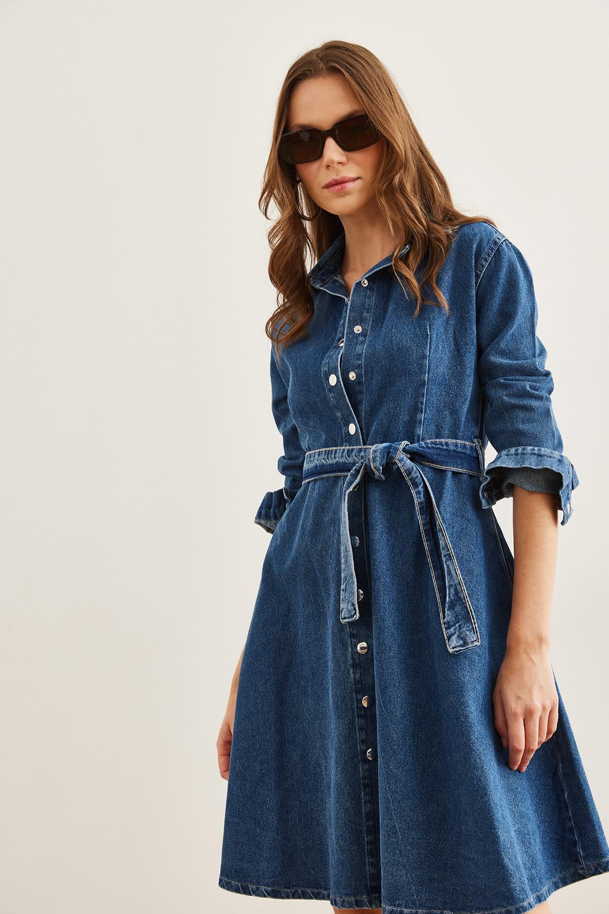 Kuşaklı Cepli Kloş Denim Elbise Koyu Mavi