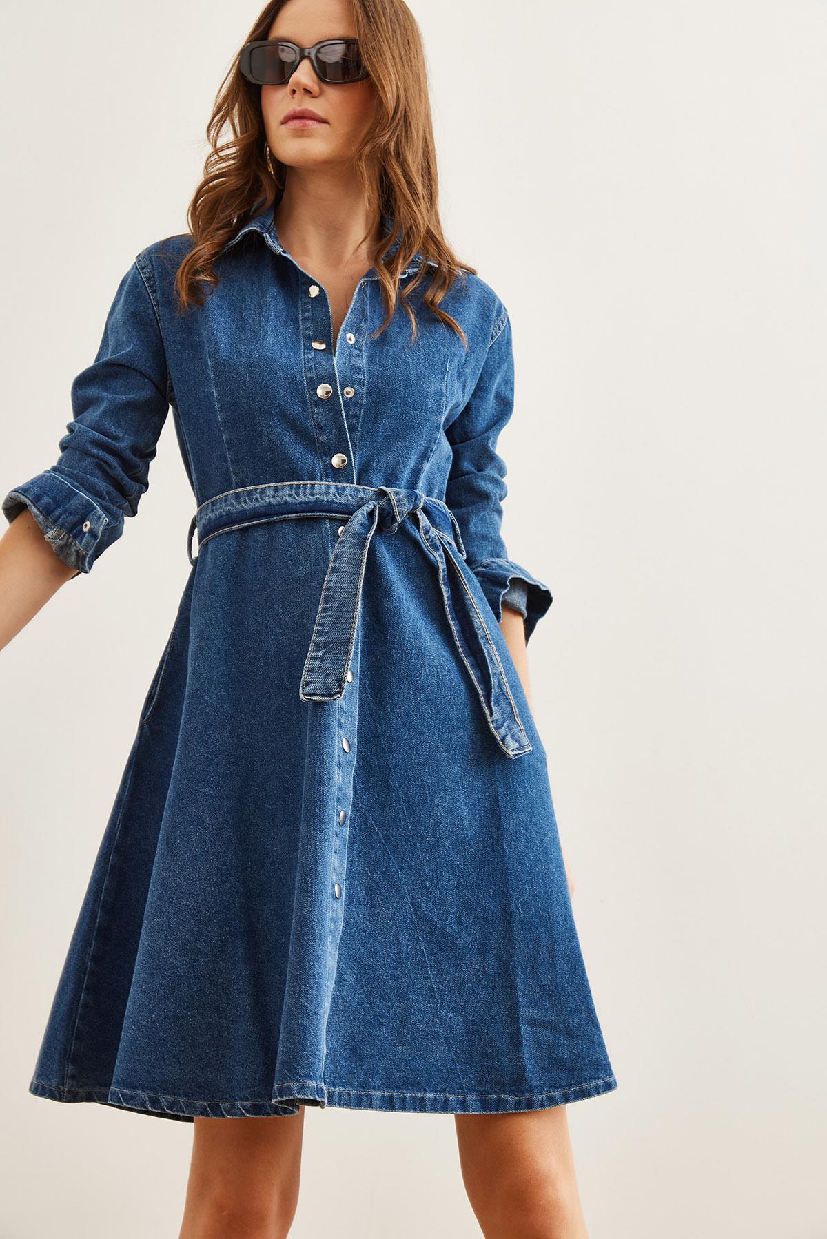 Kuşaklı Cepli Kloş Denim Elbise Koyu Mavi