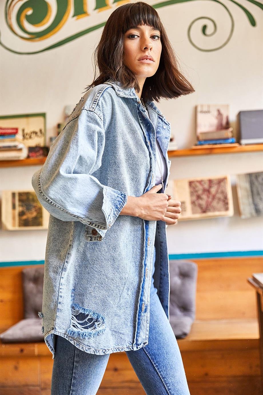 Lazer Kesimli Cepli Yıkamalı Oversize Denim Ceket Açık Mavi