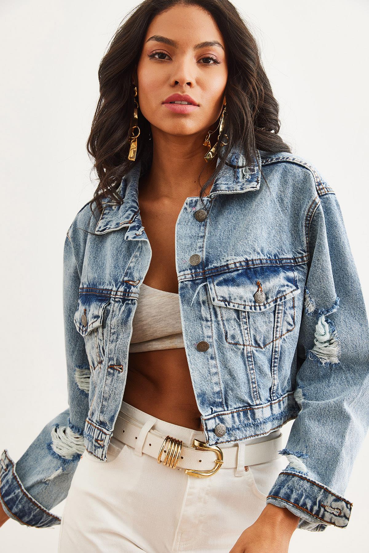 Lazer Yırtık Detaylı Crop Denim Ceket Açık Mavi