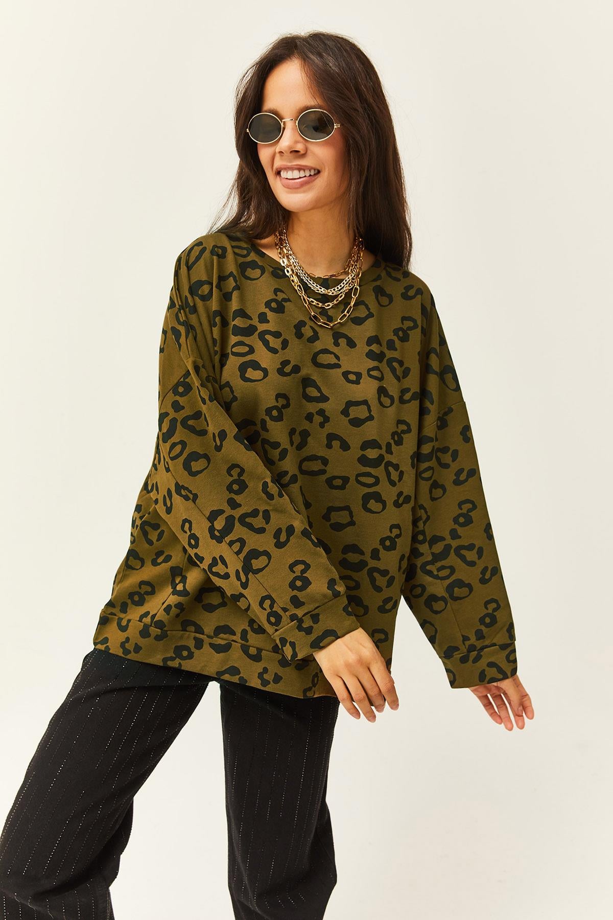 Leopar Desenli Oversize Sweatshirt Haki