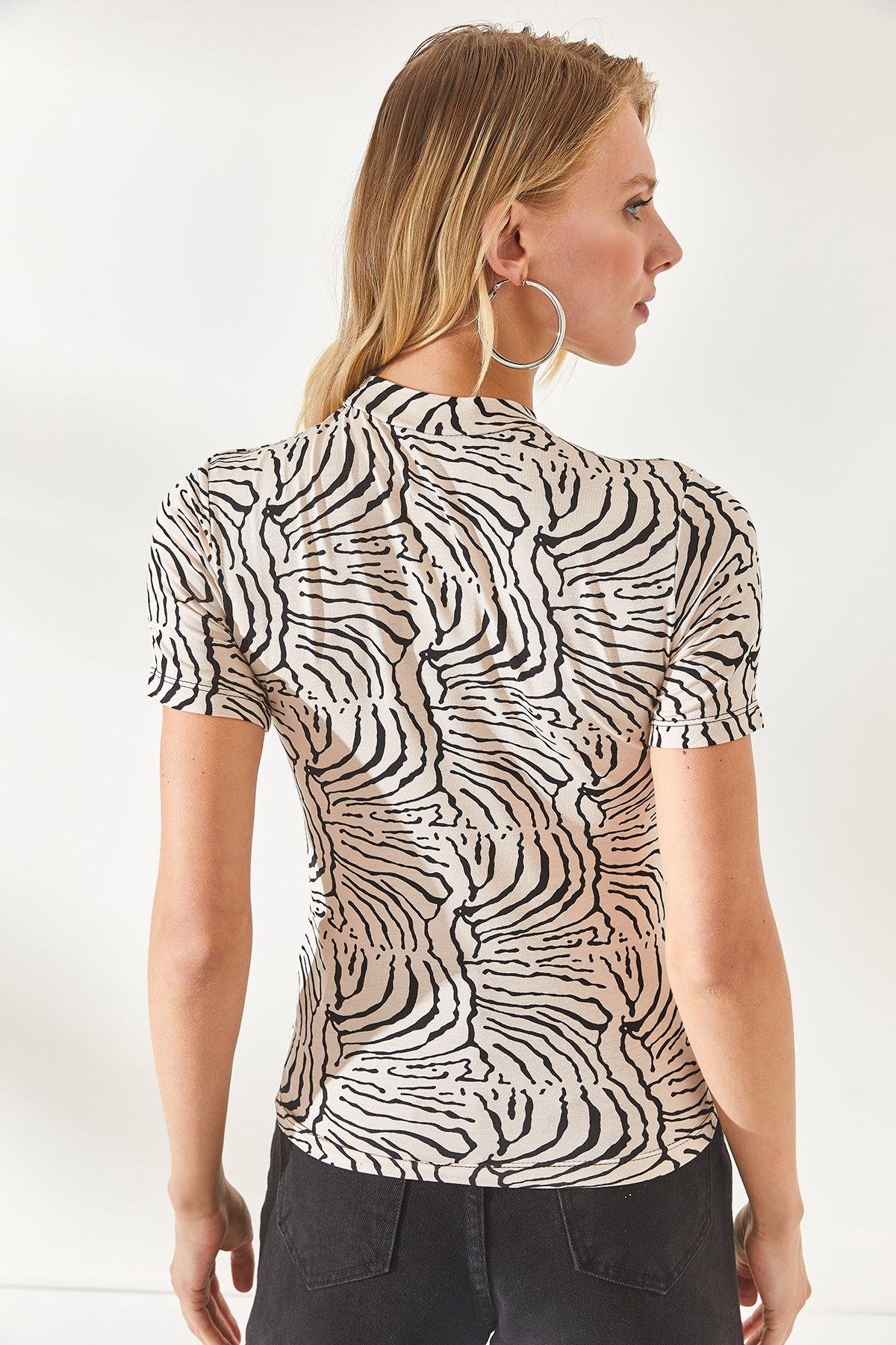 Likralı Desenli Örme Viskon Crop Bluz Patch Taş