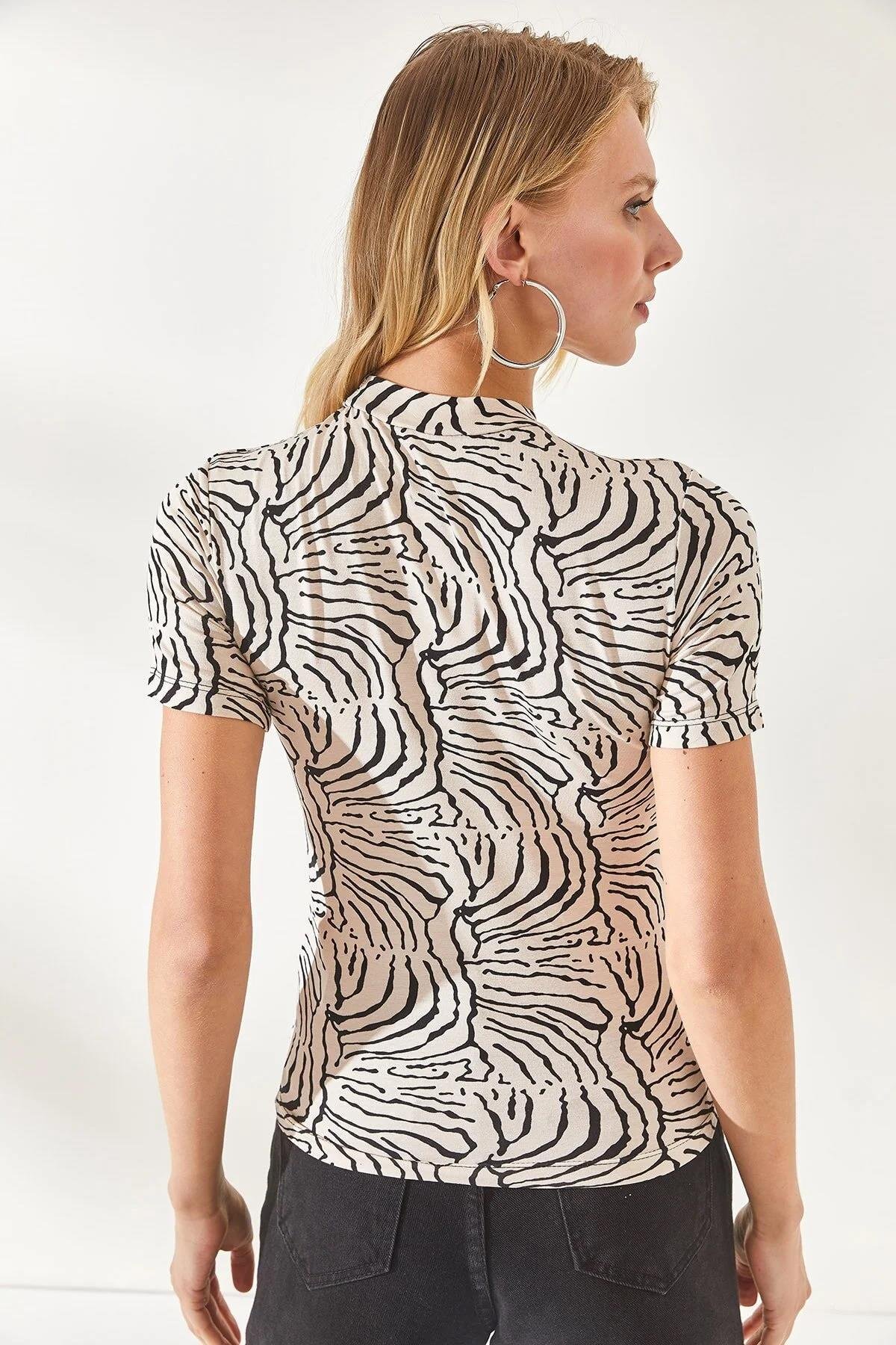 Likralı Desenli Örme Viskon Crop Bluz Patch Taş