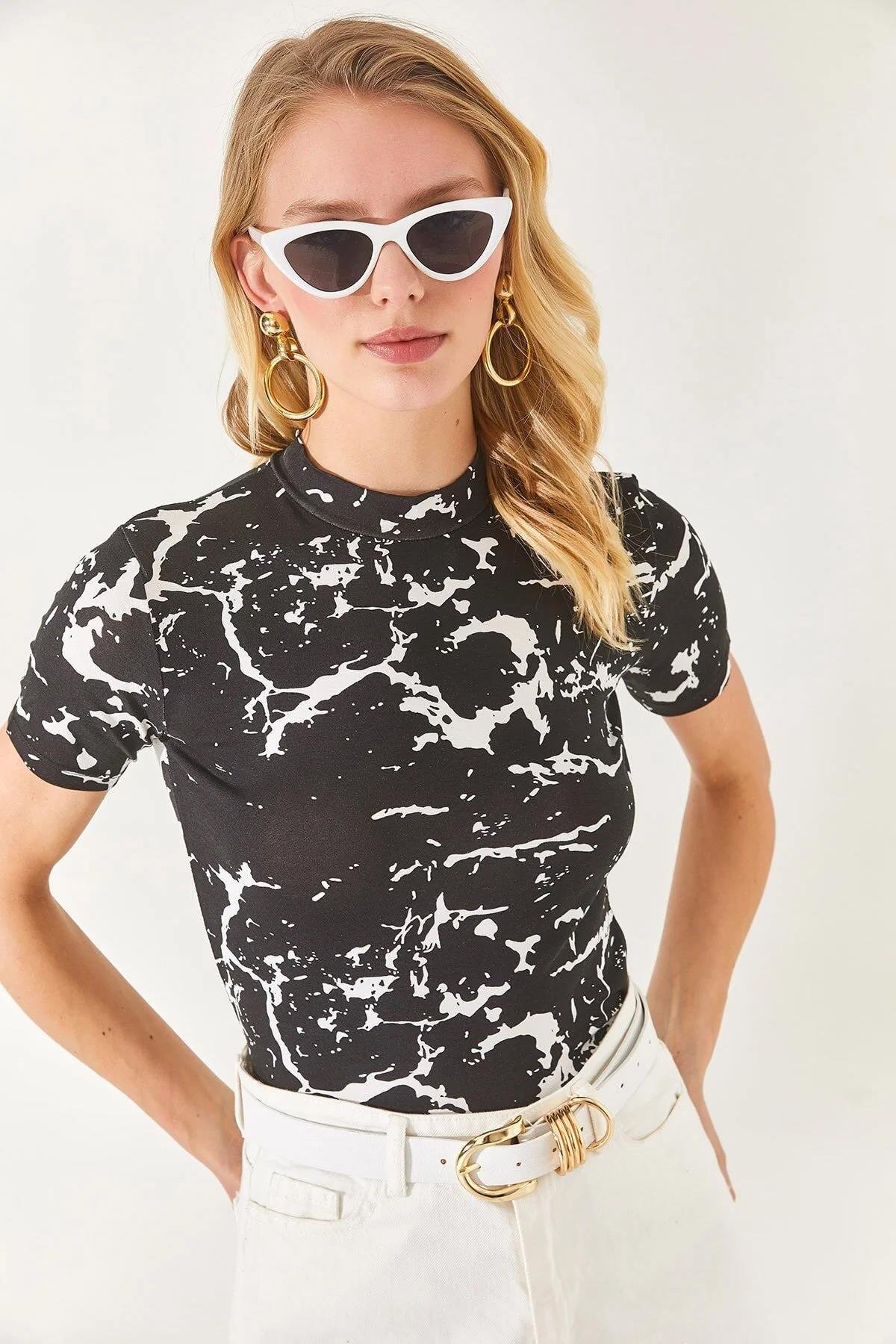 Likralı Desenli Örme Viskon Crop Bluz Çatlak Siyah