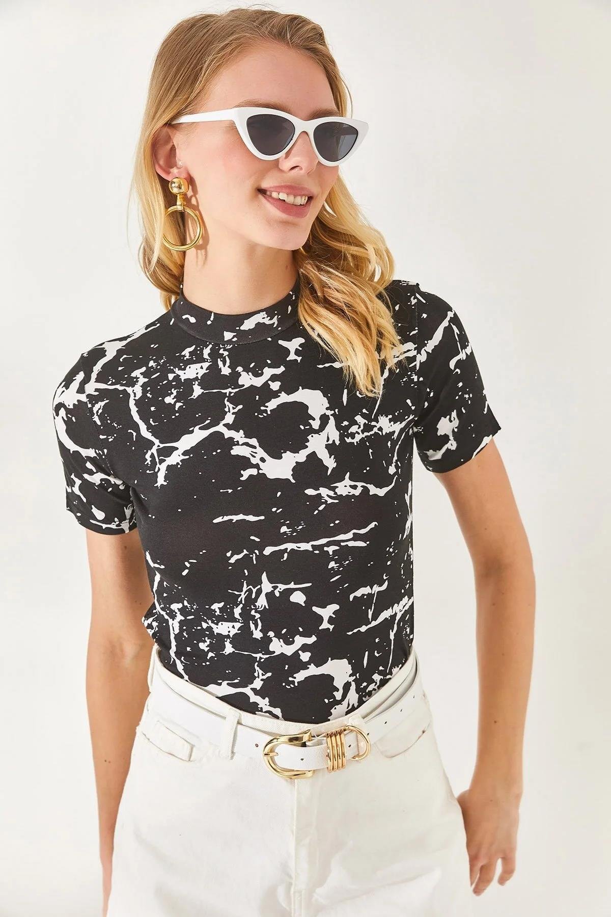 Likralı Desenli Örme Viskon Crop Bluz Çatlak Siyah