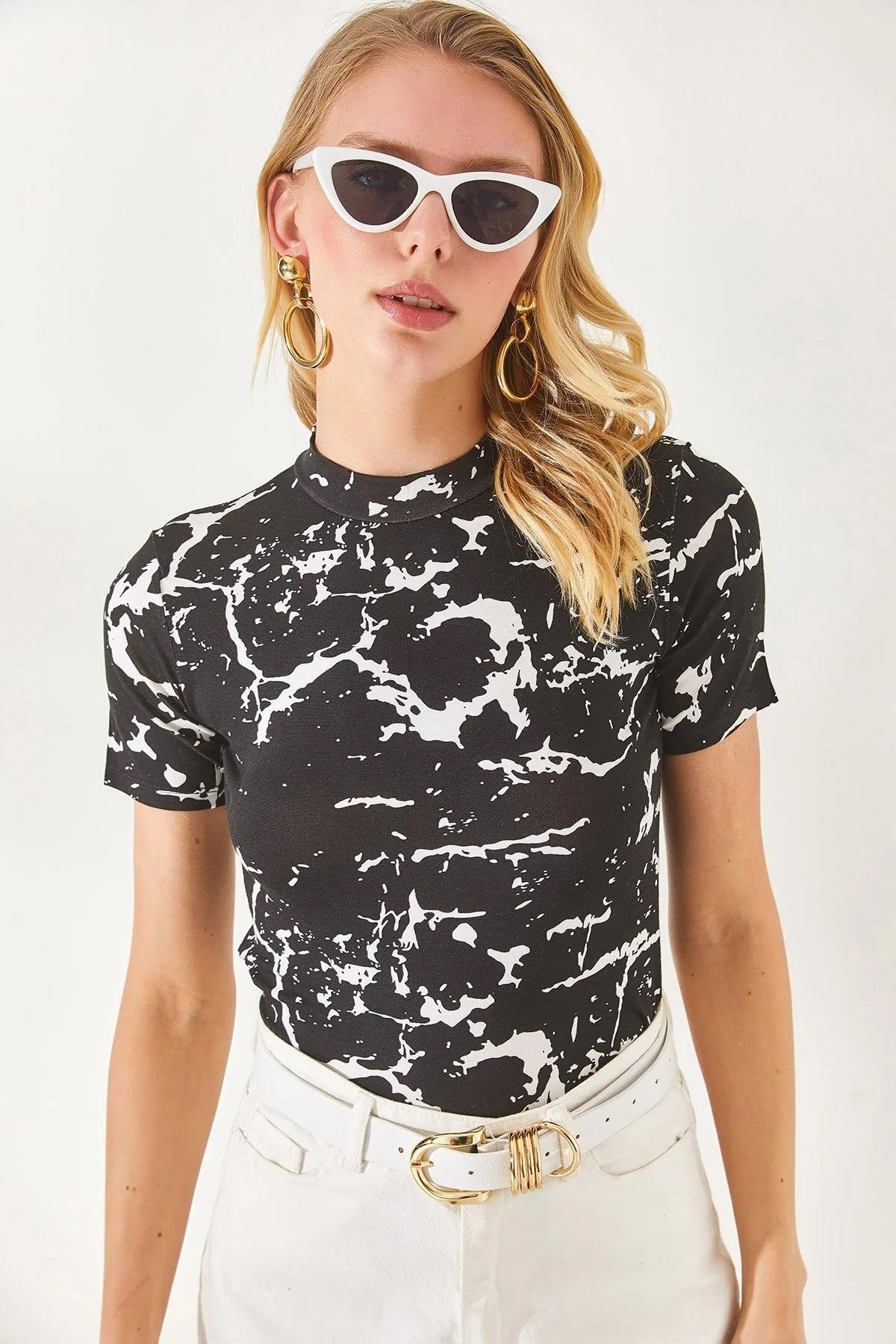 Likralı Desenli Örme Viskon Crop Bluz Çatlak Siyah