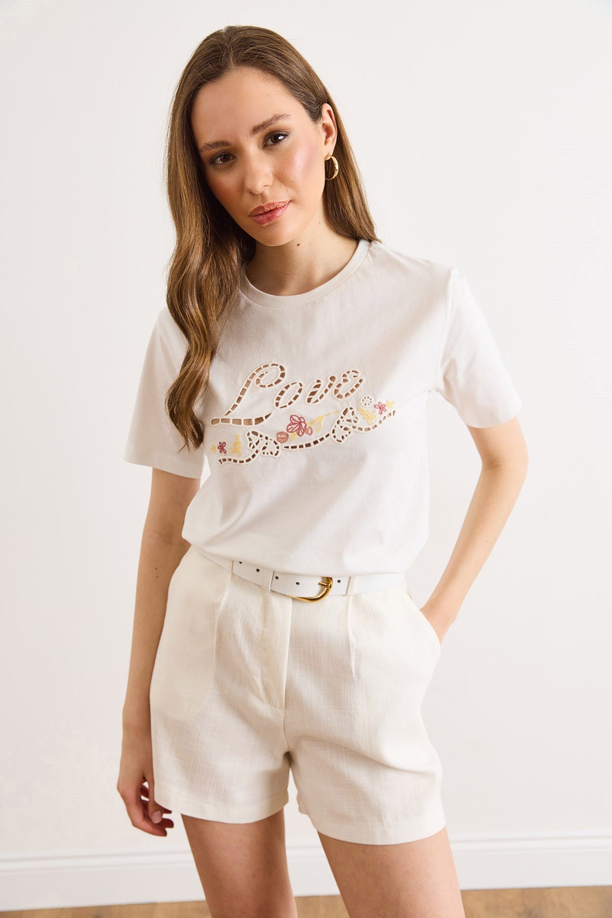 Love Fisto Detaylı Pamuk Tişört Beyaz