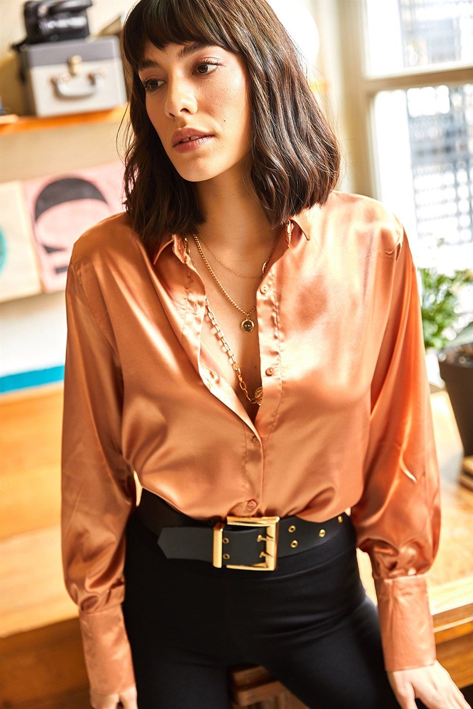 Manşet Detaylı Dokuma Saten Gömlek Bronz