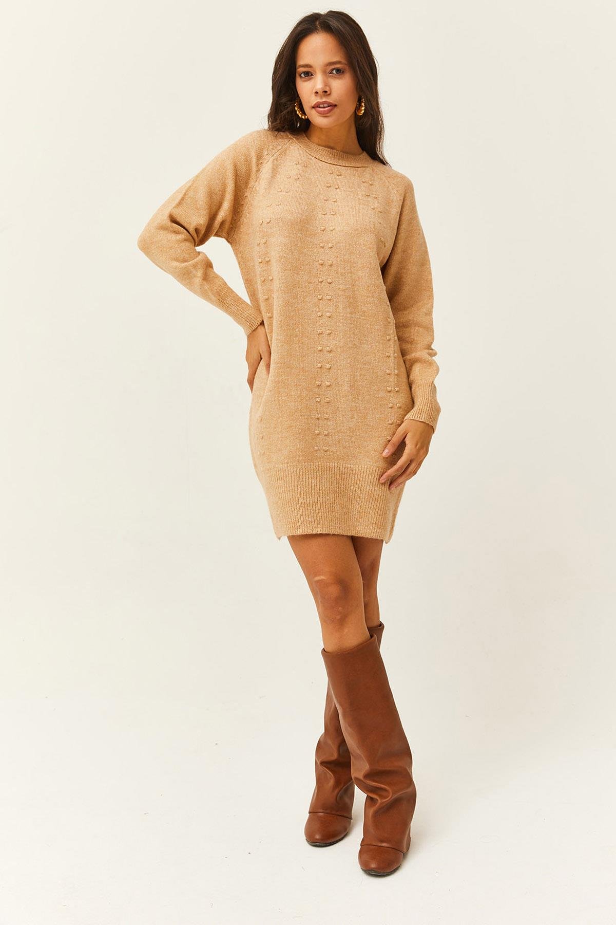 Minik Ponponlu Yumuşak Dokulu Triko Tunik Elbise Camel