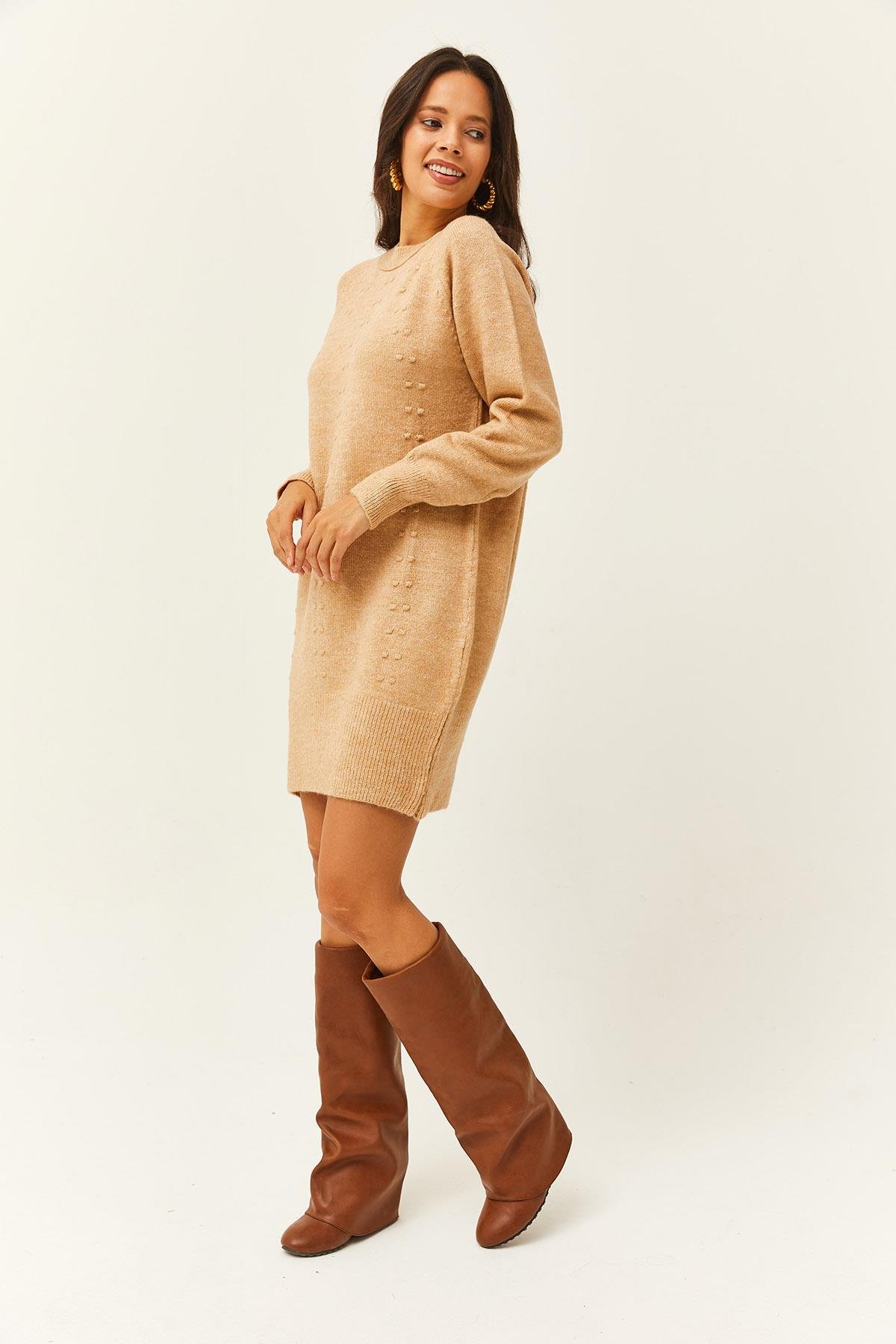 Minik Ponponlu Yumuşak Dokulu Triko Tunik Elbise Camel