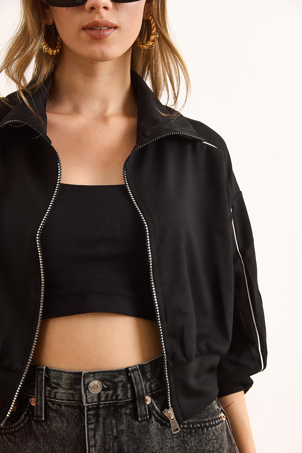 Modal Biye Detaylı Dökümlü Fermuarlı Sweatshirt Siyah