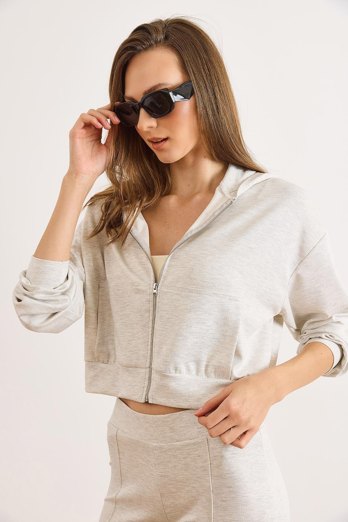 Modal Tuşeli Kapüşonlu Fermuarlı Dökümlü Sweatshirt Kar Melanj