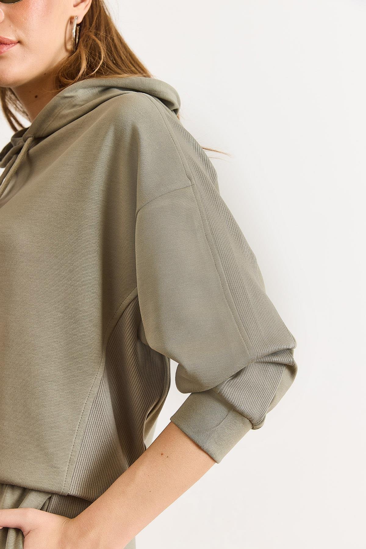 Modal Tuşeli Kapüşonlu Fitil Detaylı Dökümlü Sweatshirt Çağla Yeşili