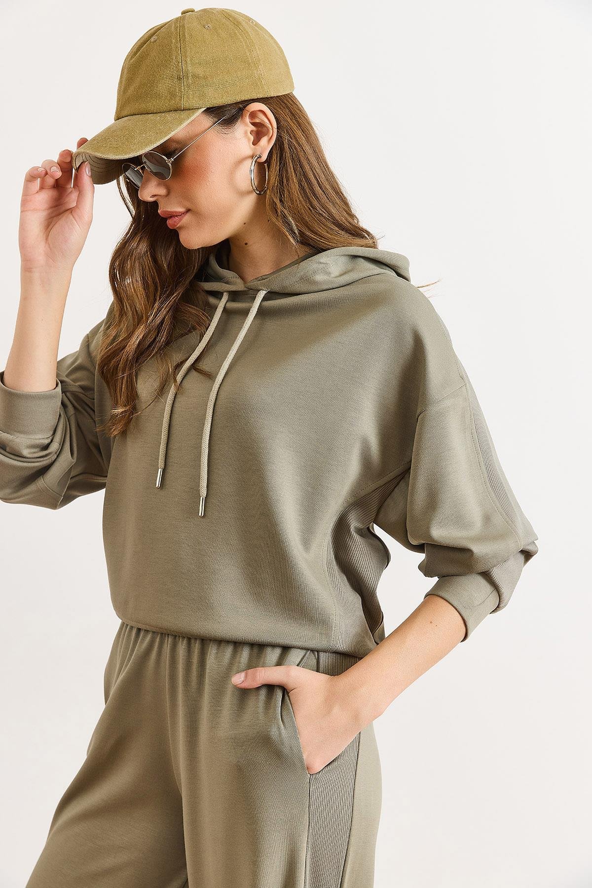 Modal Tuşeli Kapüşonlu Fitil Detaylı Dökümlü Sweatshirt Çağla Yeşili