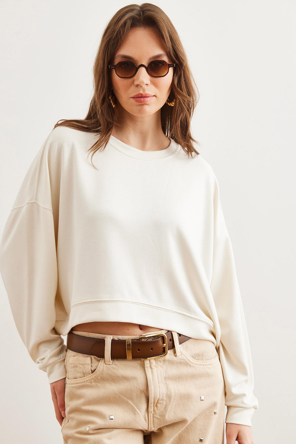 Modal Tuşeli Premium Oversize Dökümlü Sweatshirt Ekru