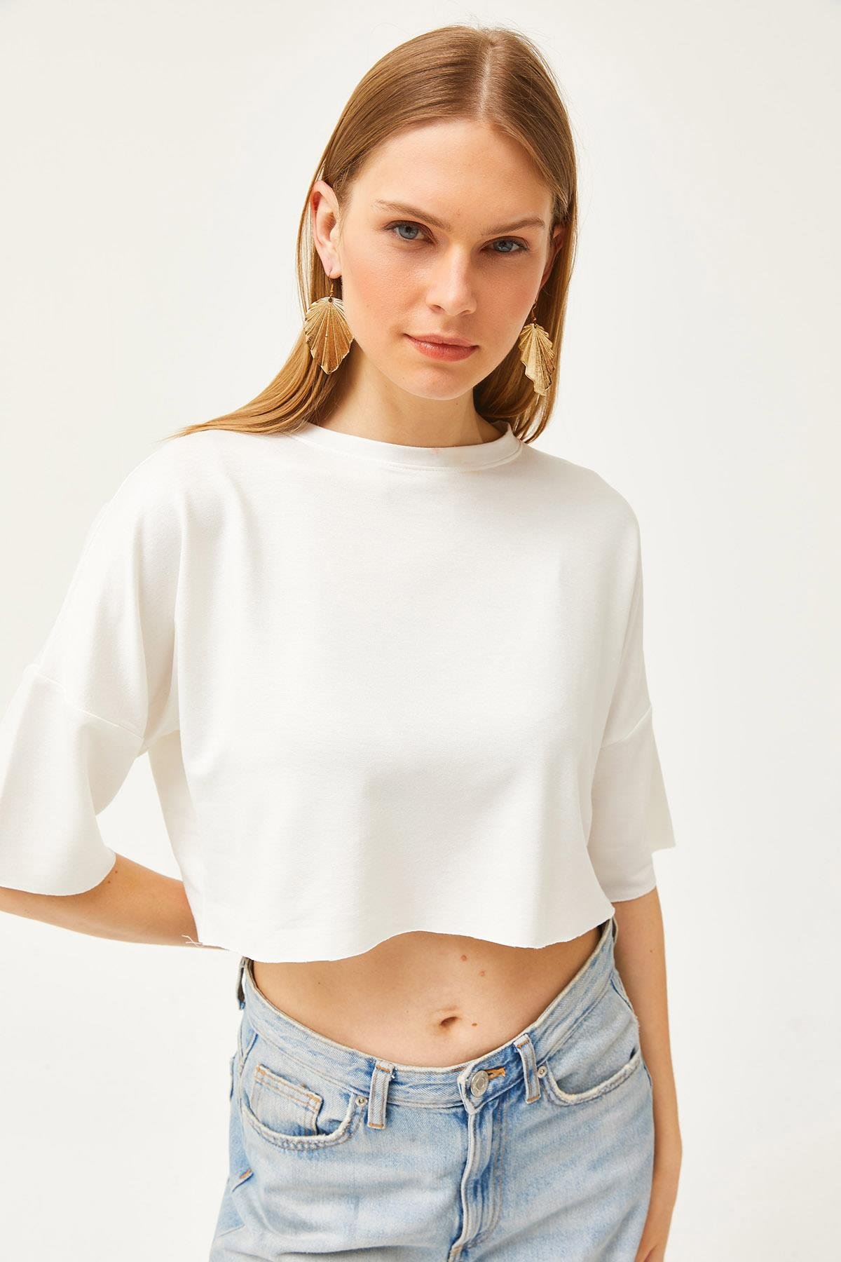 Modal Tuşeli Yumuşak Dokulu Crop Bluz Ekru