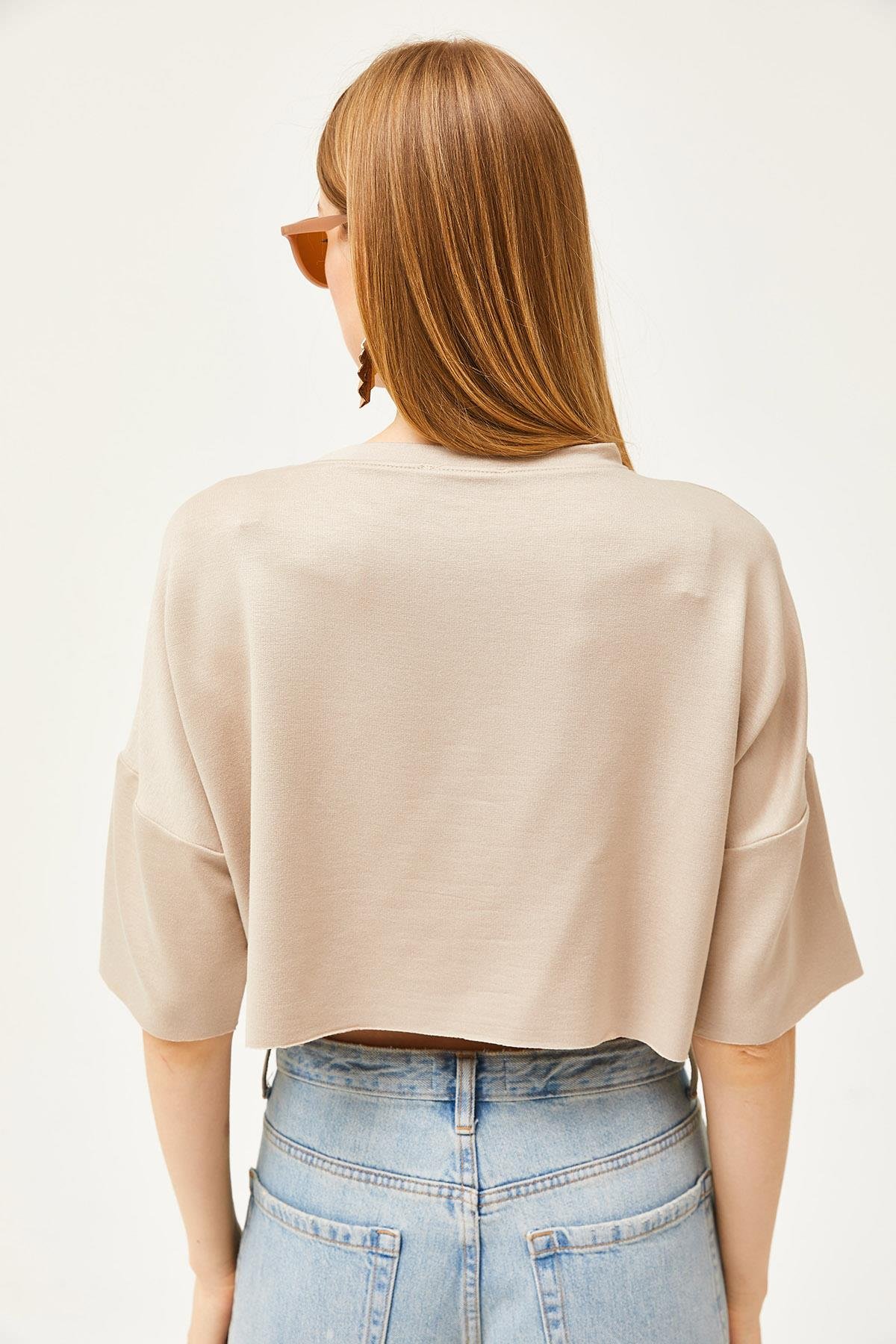 Modal Tuşeli Yumuşak Dokulu Crop Bluz Bej