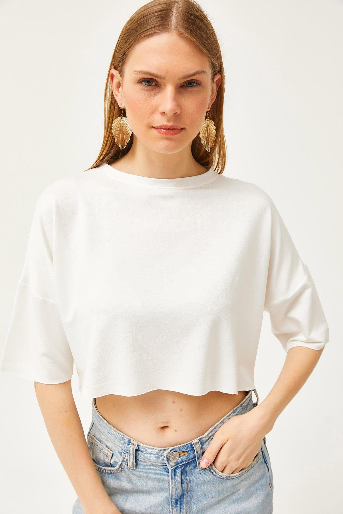 Modal Tuşeli Yumuşak Dokulu Crop Bluz Ekru