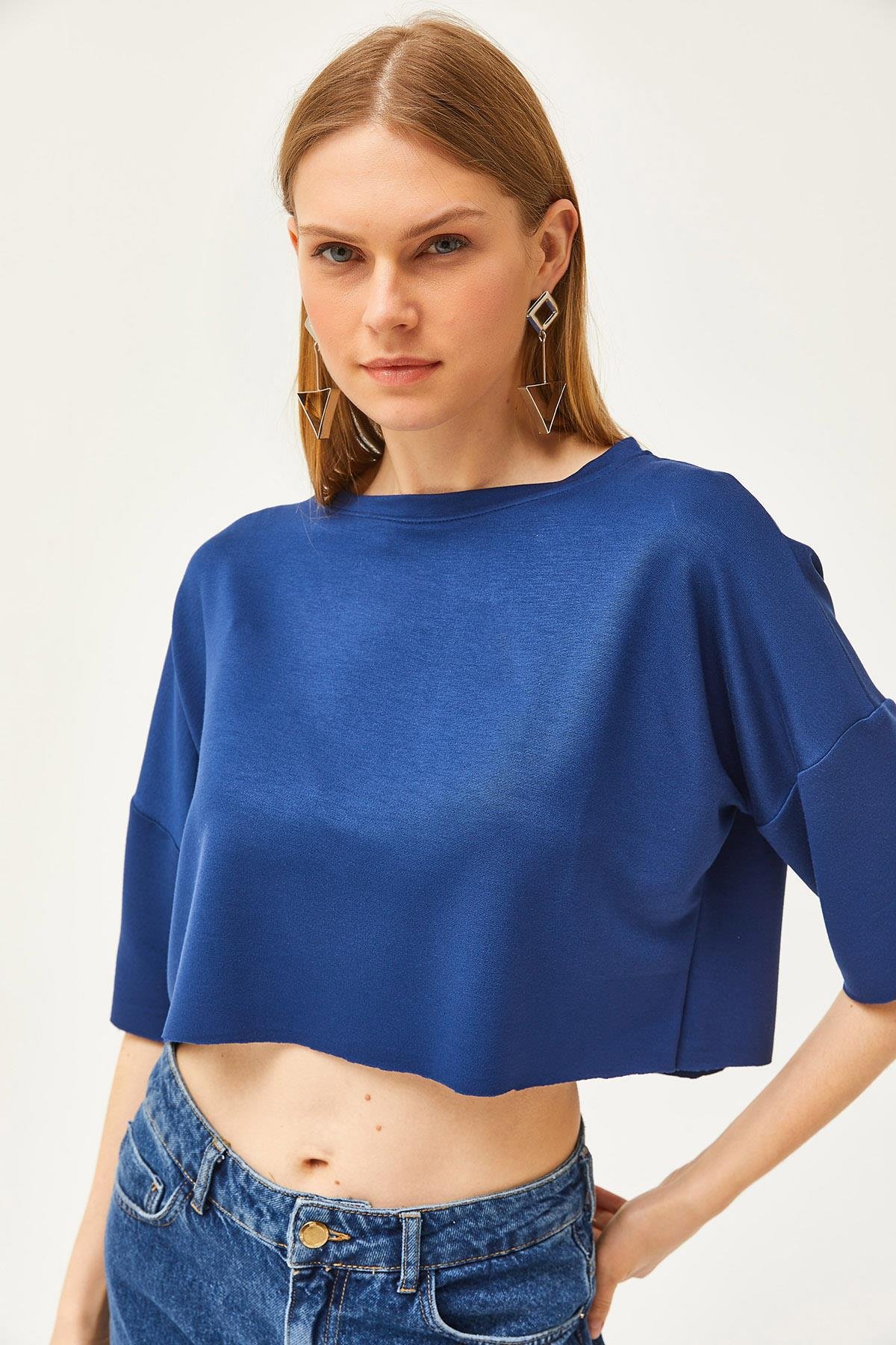 Modal Tuşeli Yumuşak Dokulu Crop Bluz Lacivert