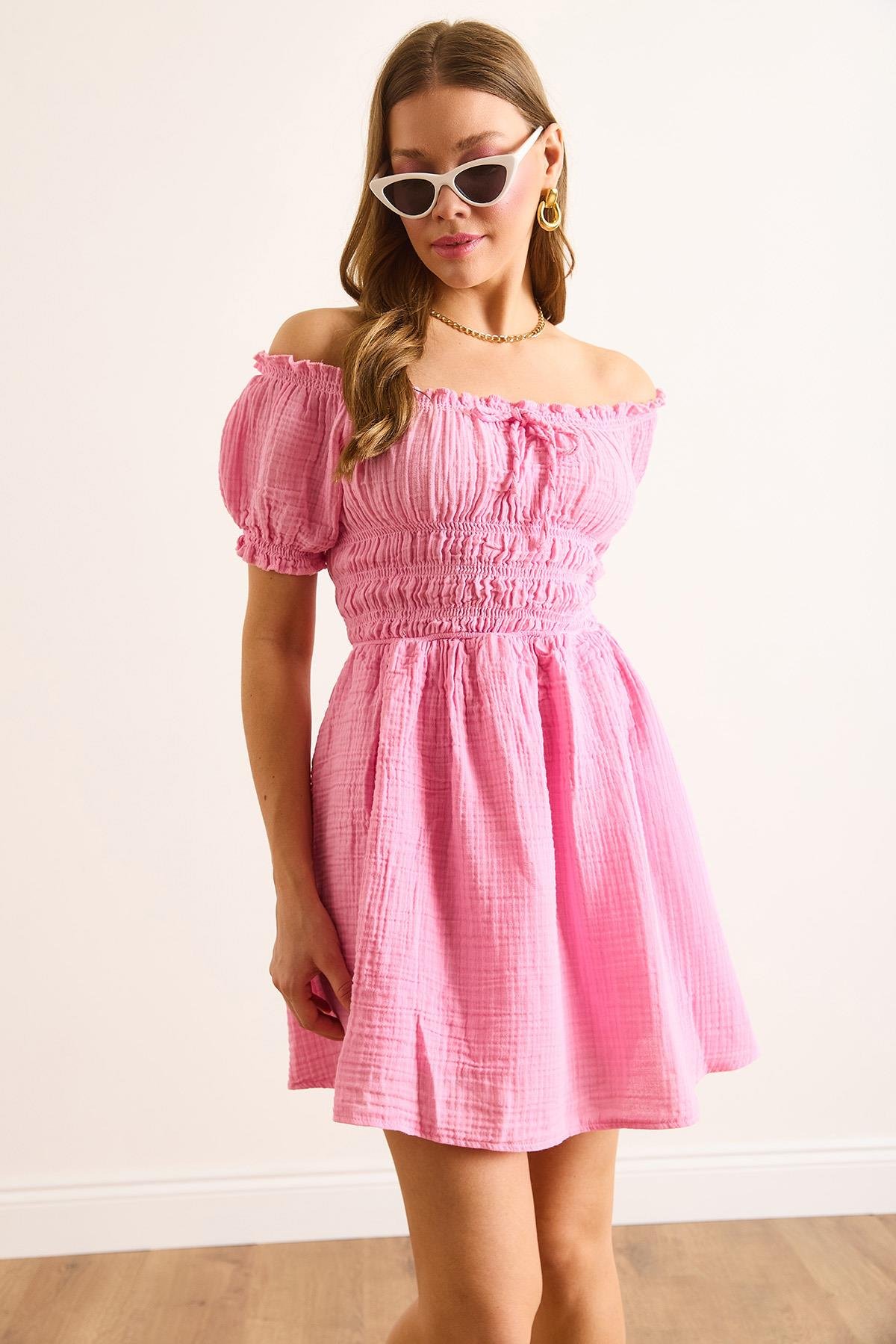 Müslin Yakası Bağcıklı Eteği Astarlı Mini Elbise Pembe