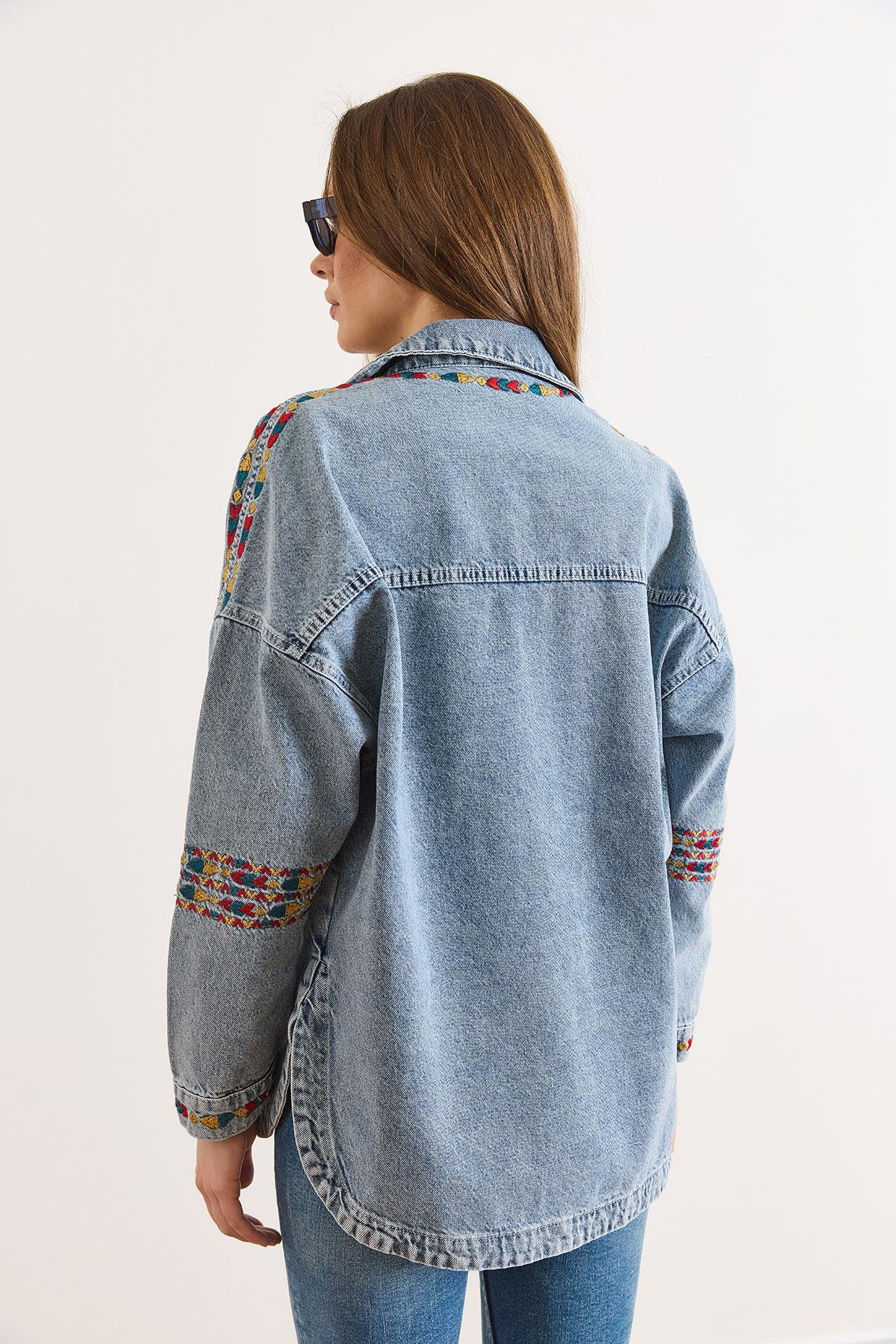 Nakış Detaylı Kalın Denim Ceket Mavi