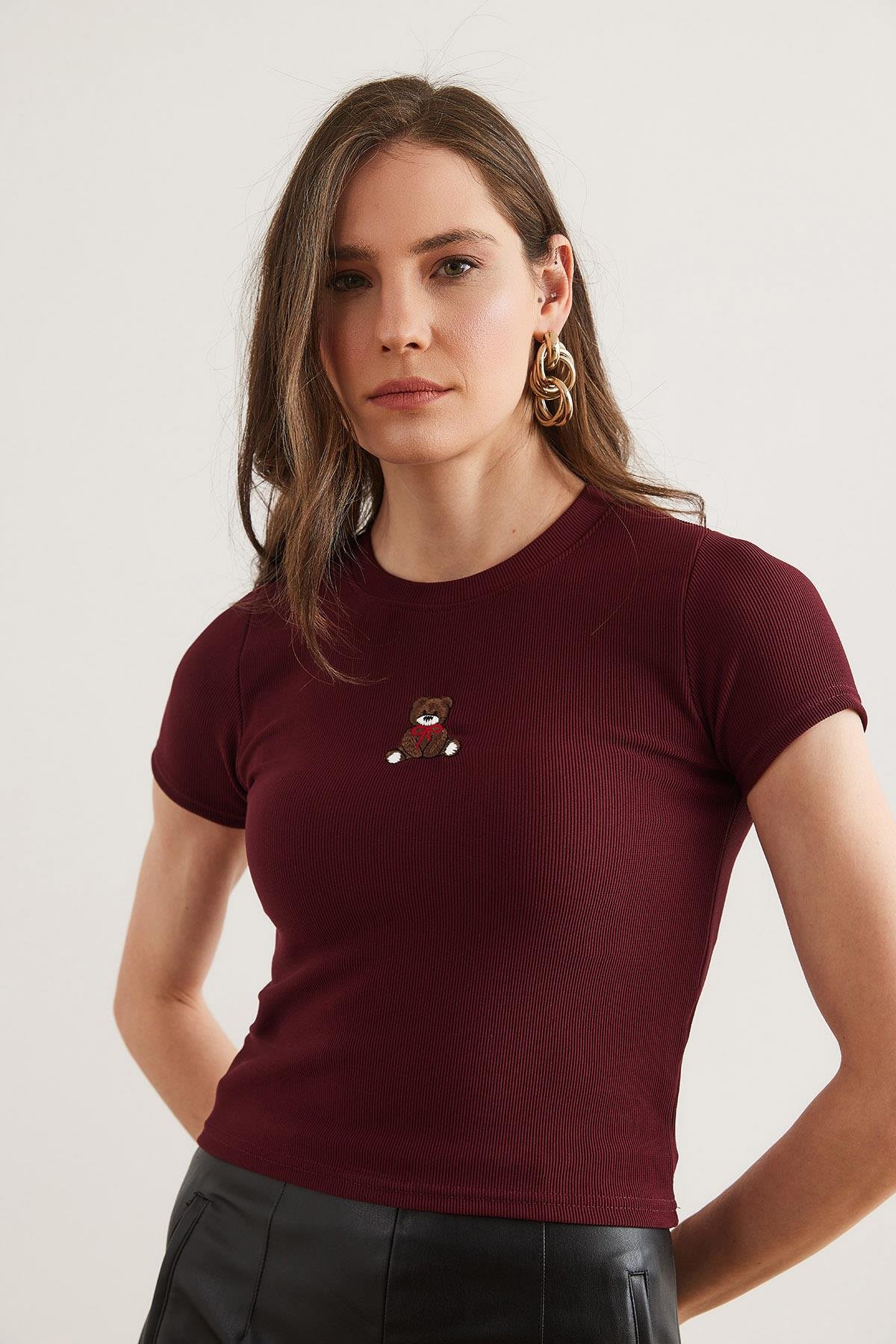 Nakışlı Fitilli Crop Esnek Bluz Bordo