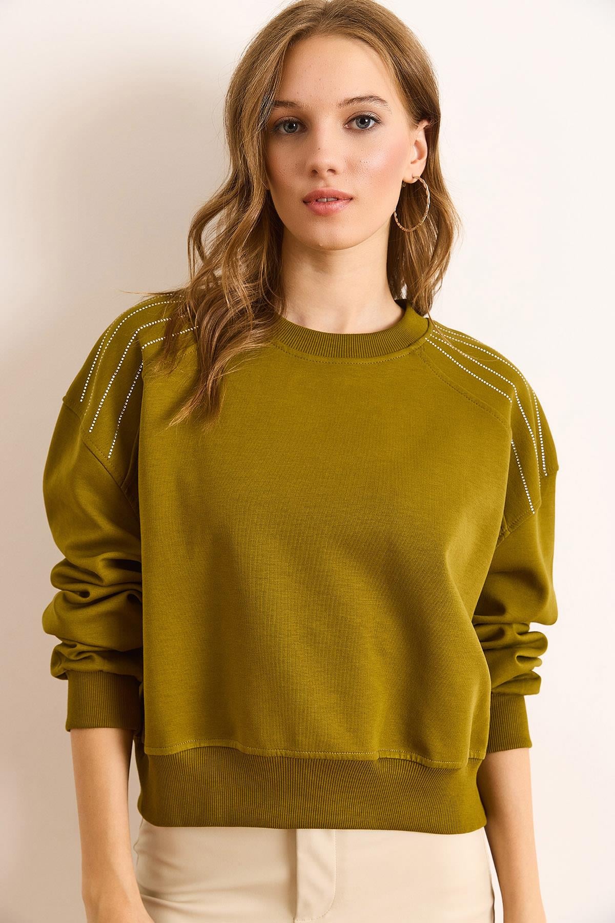 Omuzu Taş Detaylı Şardonsuz Kalın Sweatshirt Yağ Yeşili