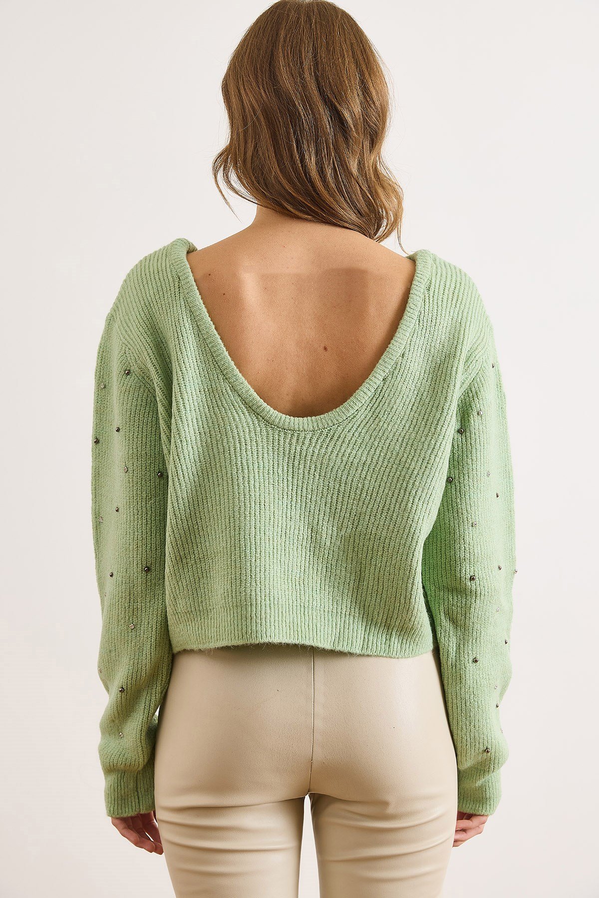 Ön Arka Havuz Yaka İnci Taş Detaylı Triko Kazak Çağla Yeşili