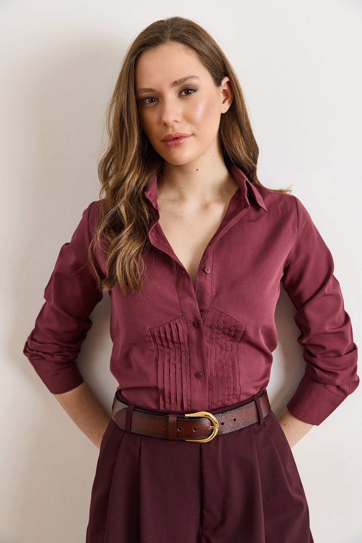 Önü Pensli Slim Fit Dokuma Gömlek Bordo