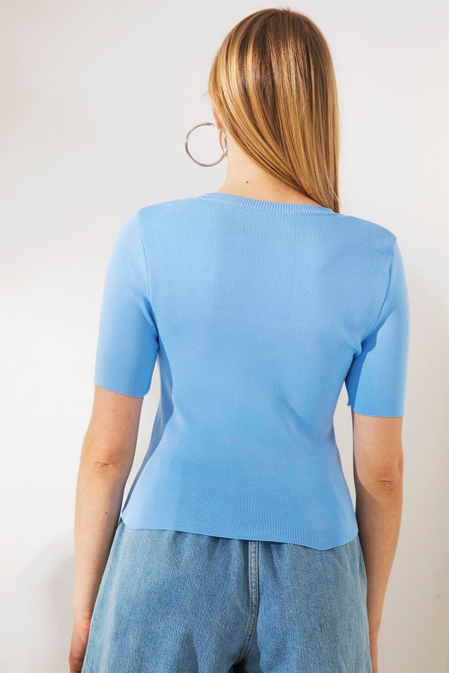 Öpücük Detaylı Crop Triko Bluz Bebe Mavi