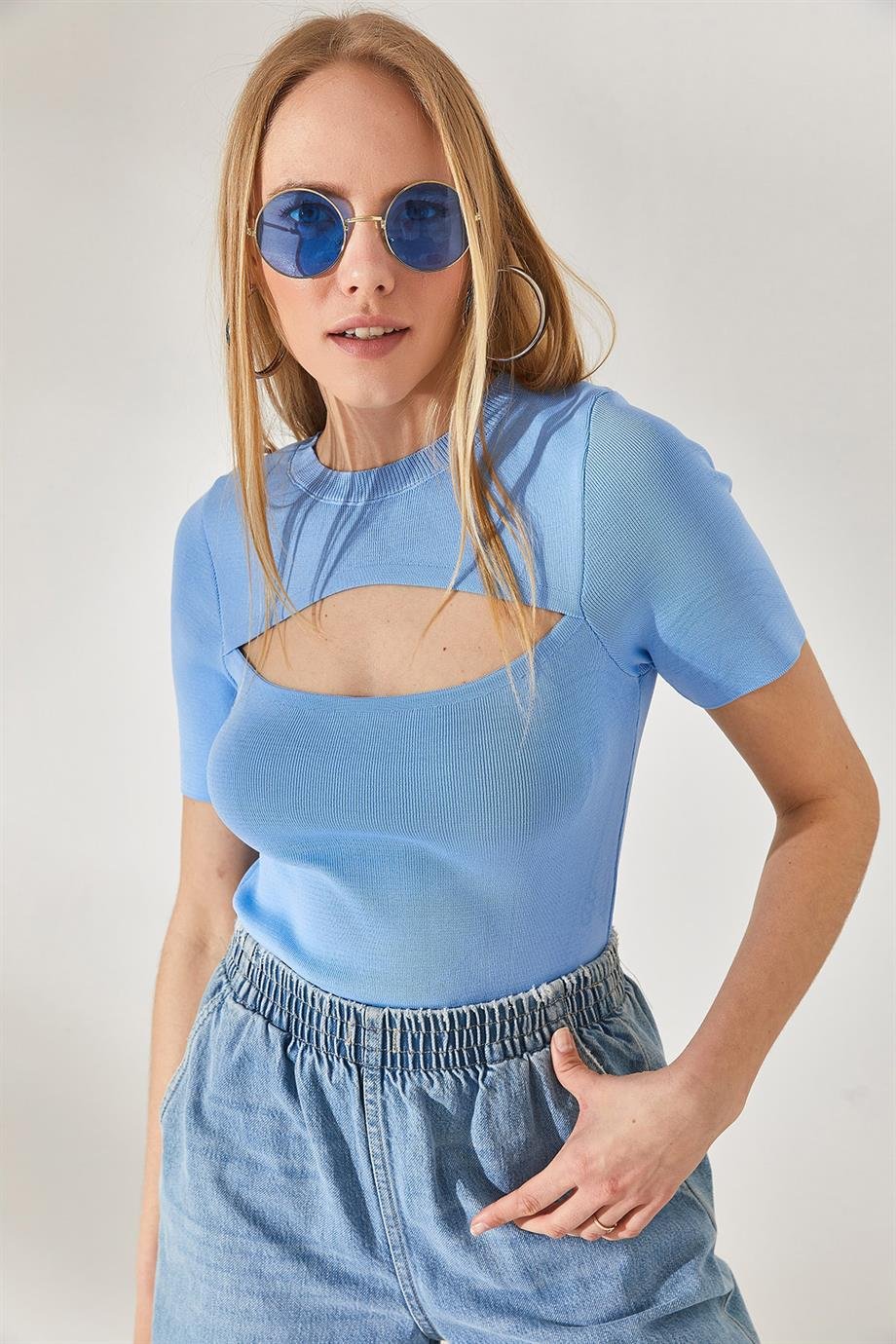 Öpücük Detaylı Crop Triko Bluz Bebe Mavi