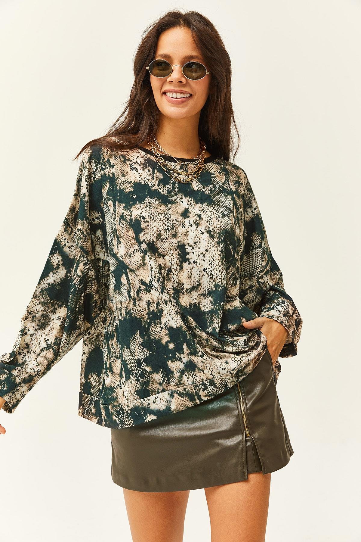 Parlak Dokulu Animal Print Oversize Sweatshirt Taş Haki