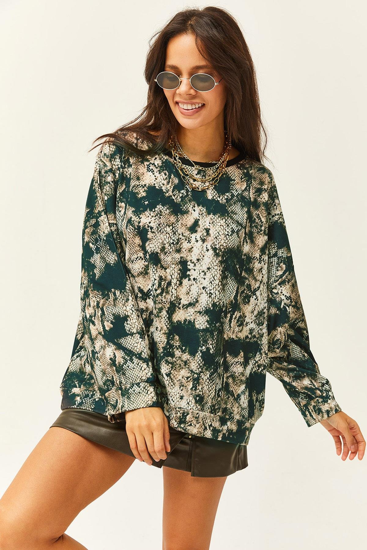 Parlak Dokulu Animal Print Oversize Sweatshirt Taş Haki