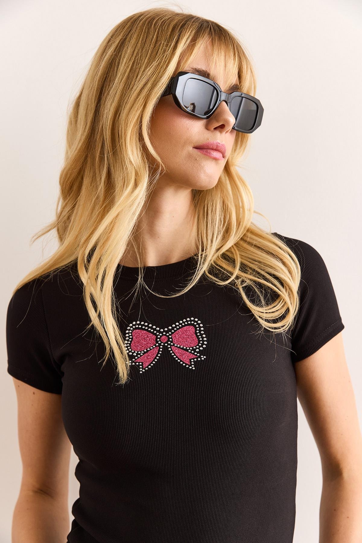 Payet Fiyonk Detaylı İnce Fitilli Crop Bluz Siyah