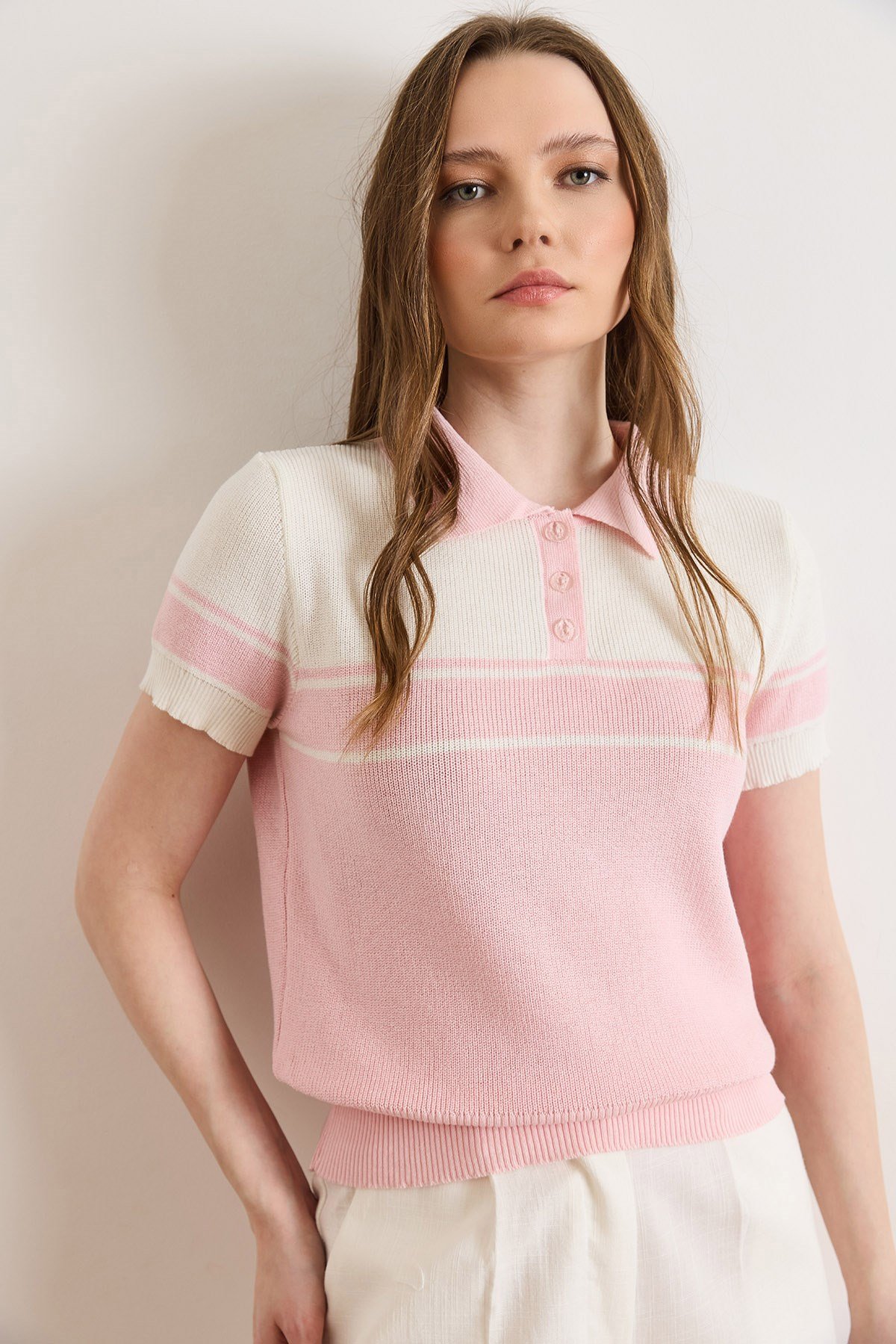 Polo Yaka Beli Bantlı Pamuk İçerikli Triko Bluz Pembe