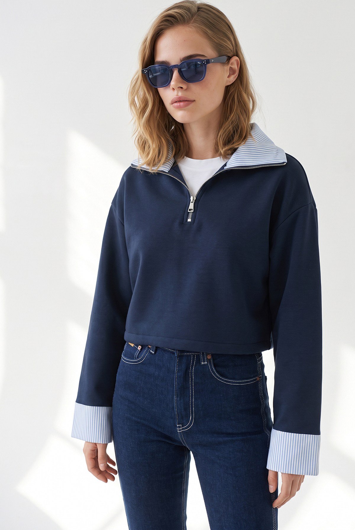 Polo Yaka Çizgi Detaylı Garnili Crop Sweatshirt Lacivert