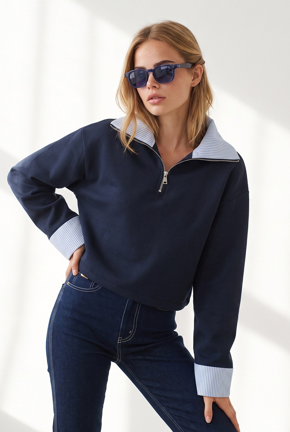 Polo Yaka Çizgi Detaylı Garnili Crop Sweatshirt Lacivert