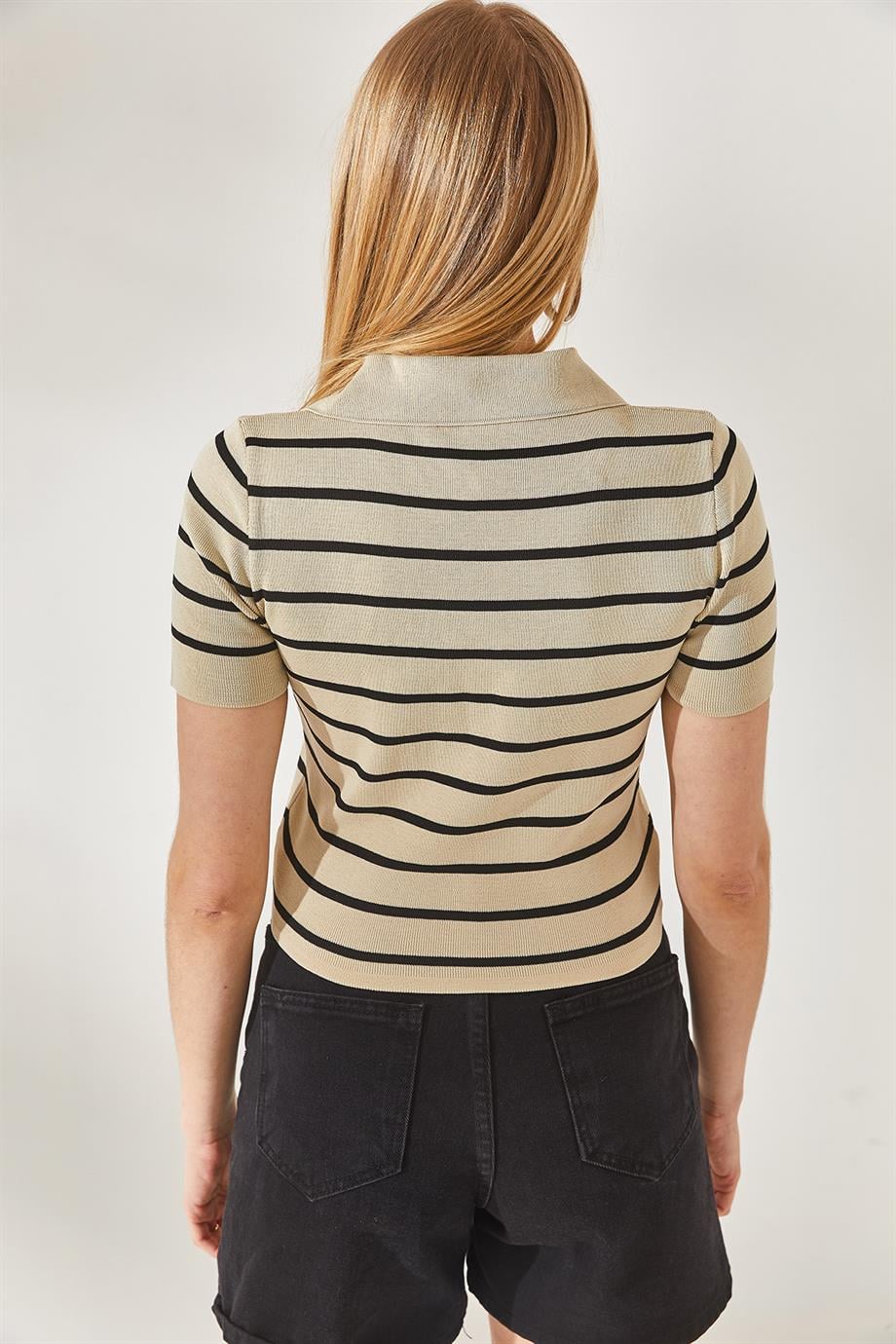 Polo Yaka Çizgili Crop Triko Bluz Taş