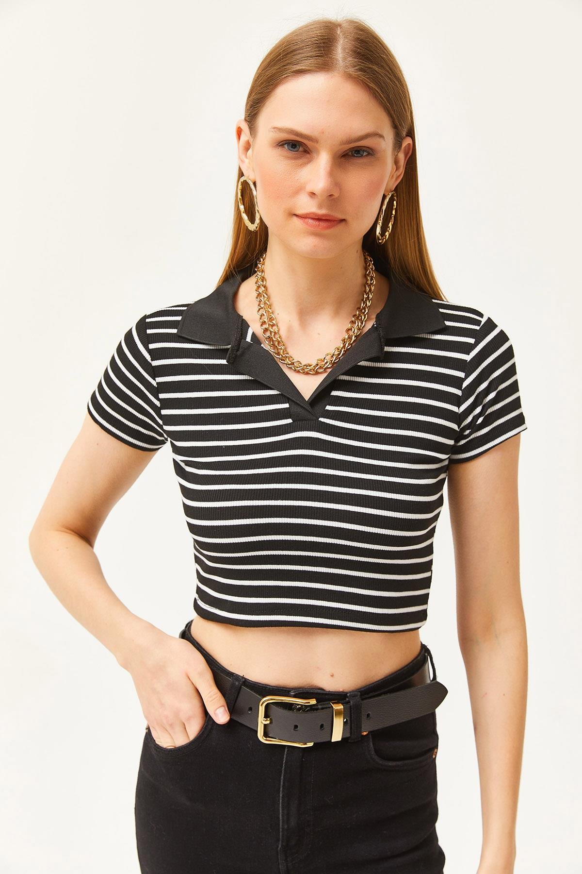 Polo Yaka Çizgili Likralı Crop Bluz Siyah
