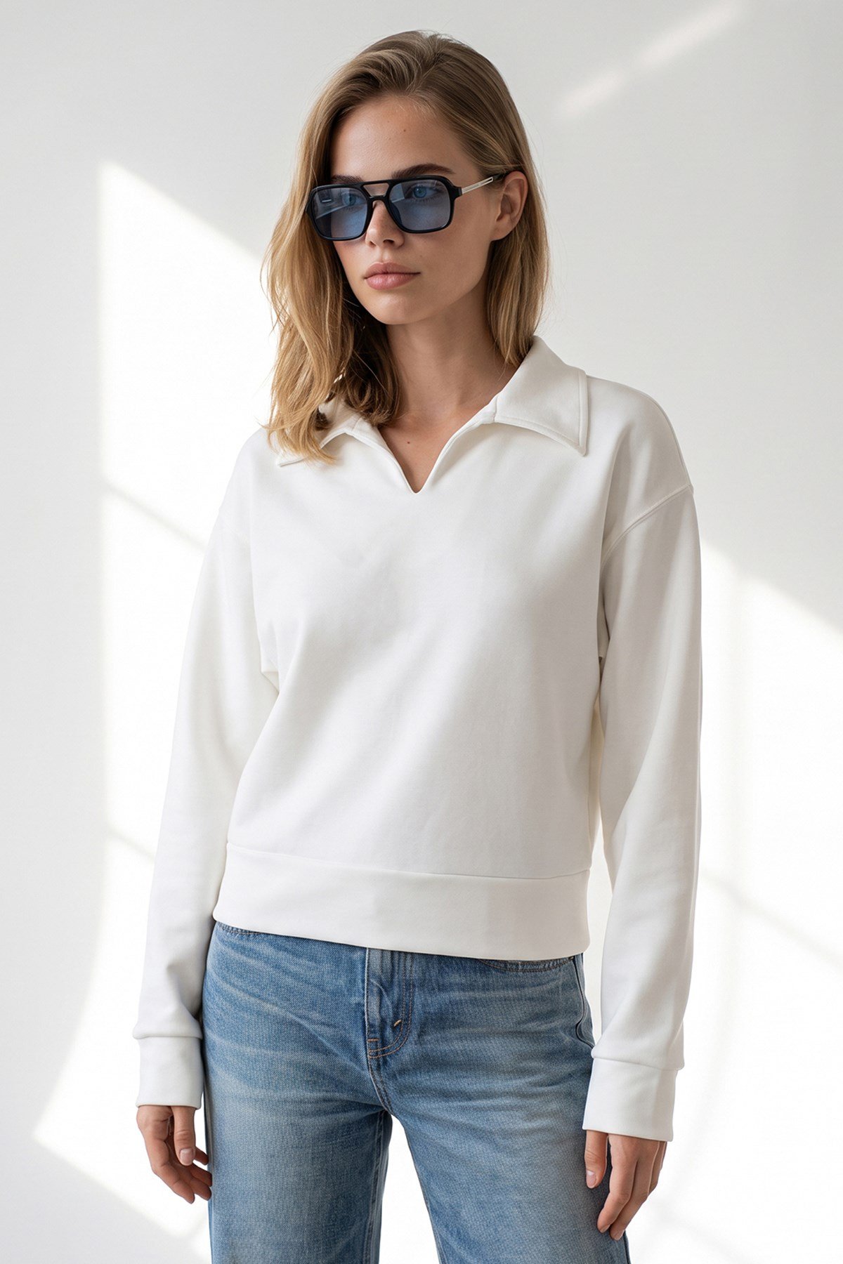 Polo Yaka Dökümlü Crop Sweatshirt Ekru