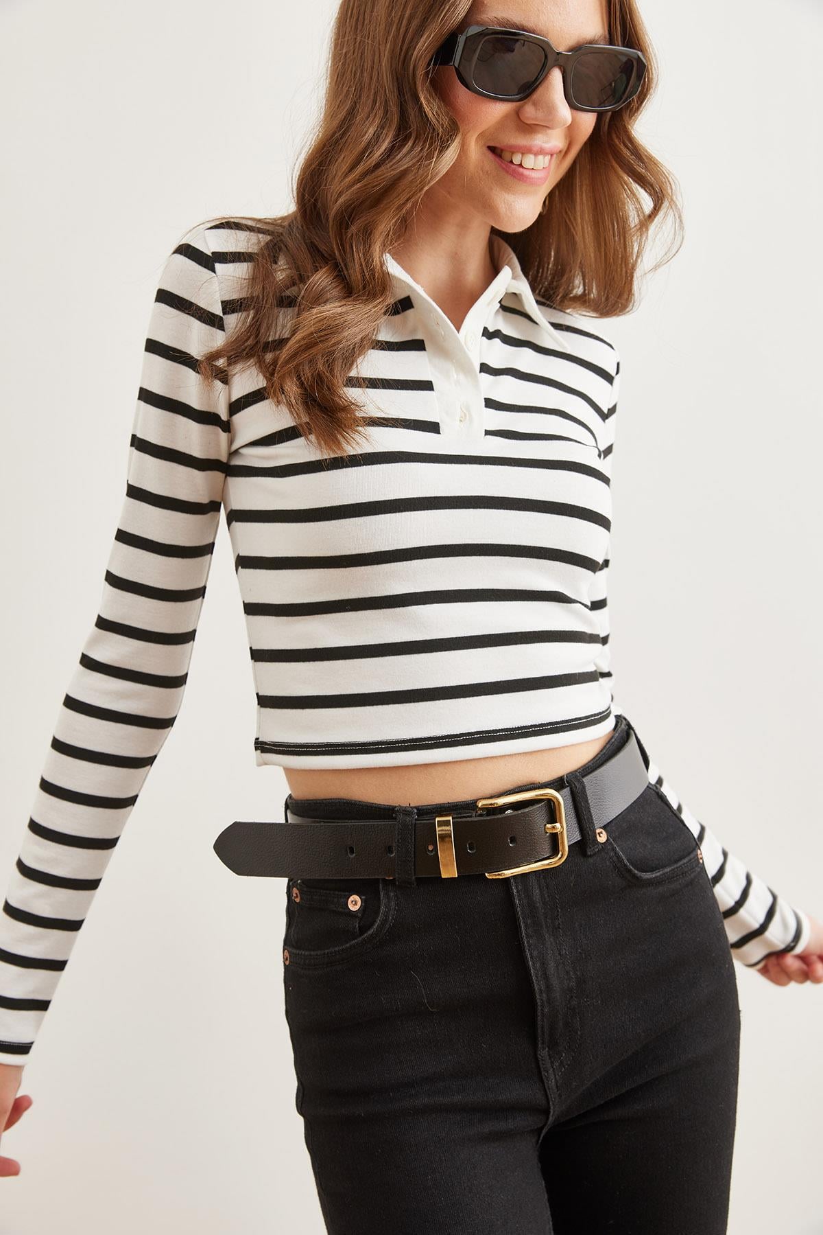 Polo Yaka Düğmeli Esnek Crop Bluz Beyaz