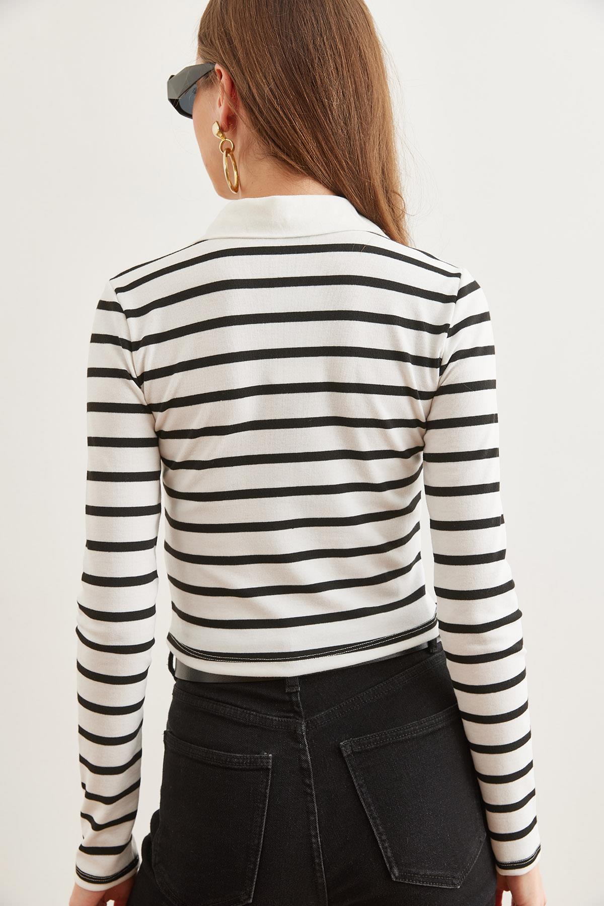 Polo Yaka Düğmeli Esnek Crop Bluz Beyaz