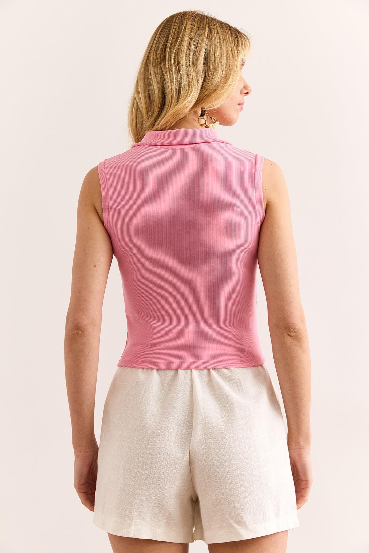 Polo Yaka Düğmeli Fitilli Crop Bluz Pembe