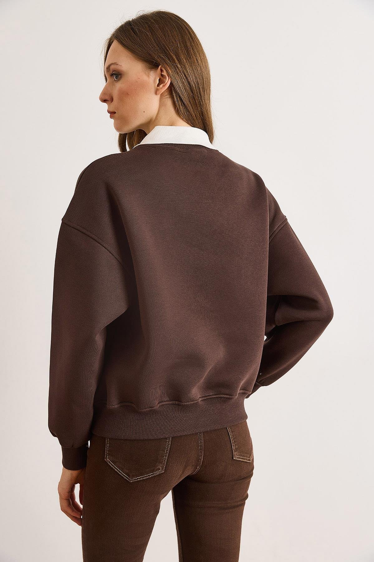 Polo Yaka Nakışlı Şardonlu Sweatshirt Kahverengi