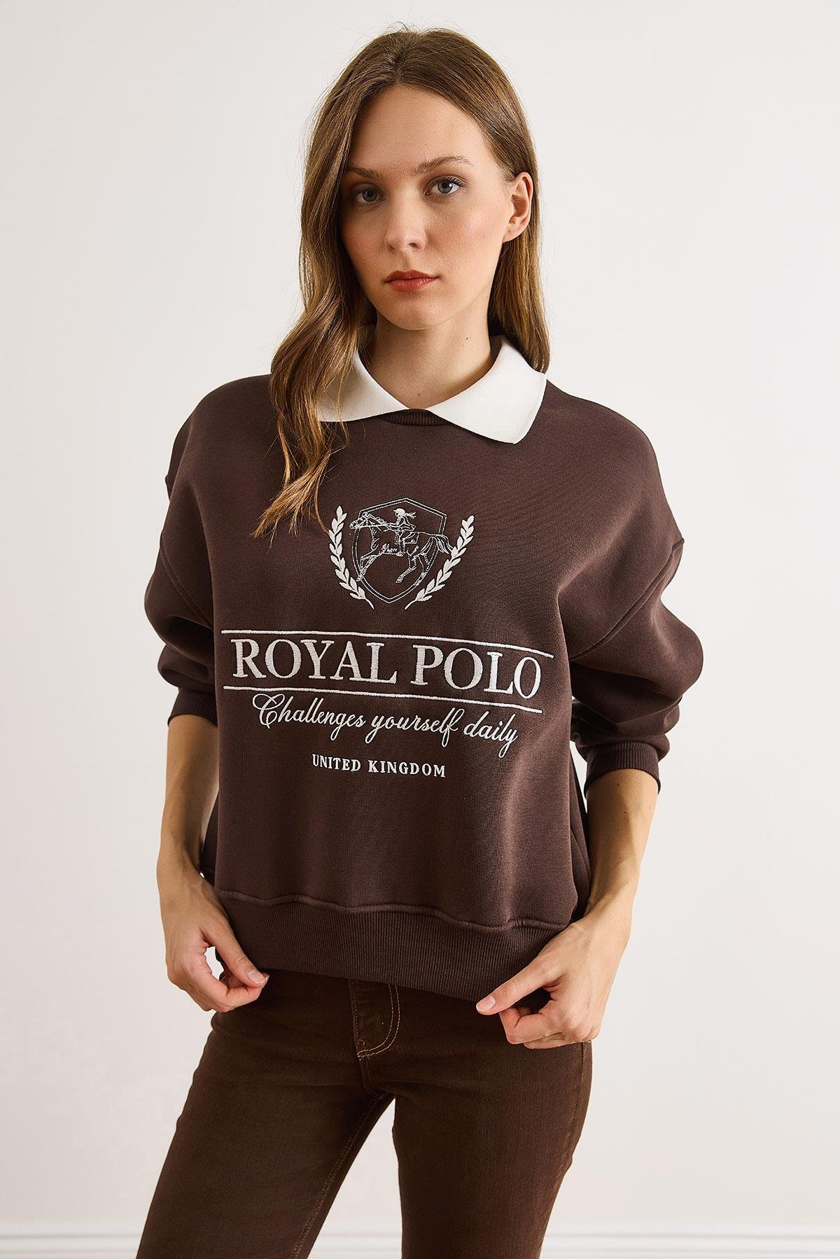 Polo Yaka Nakışlı Şardonlu Sweatshirt Kahverengi