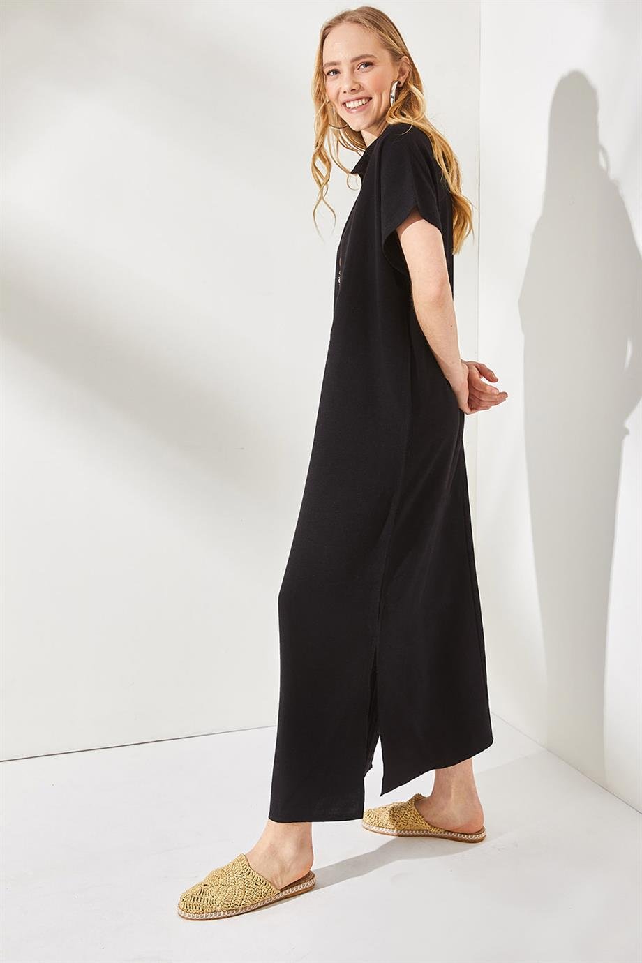Polo Yaka Yırtmaçlı Oversize Keten Karışımlı Elbise Siyah