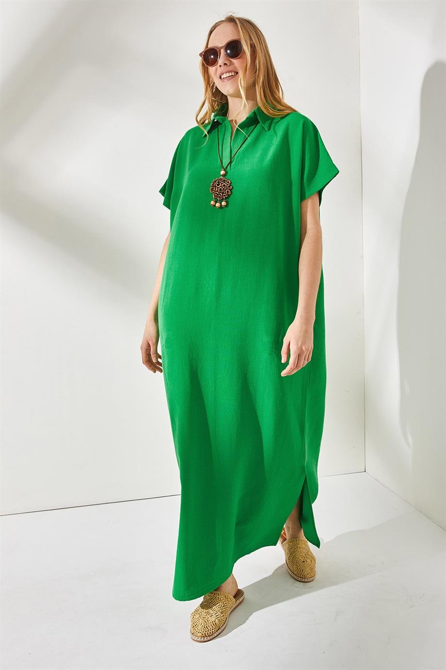 Polo Yaka Yırtmaçlı Oversize Keten Karışımlı Elbise Çimen Yeşili
